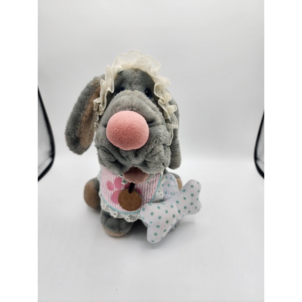 Vtg Ganz Bros 1981 Wrinkles Dog Seated Gray  10" Stuffed Plush Toy  W/ Outfit